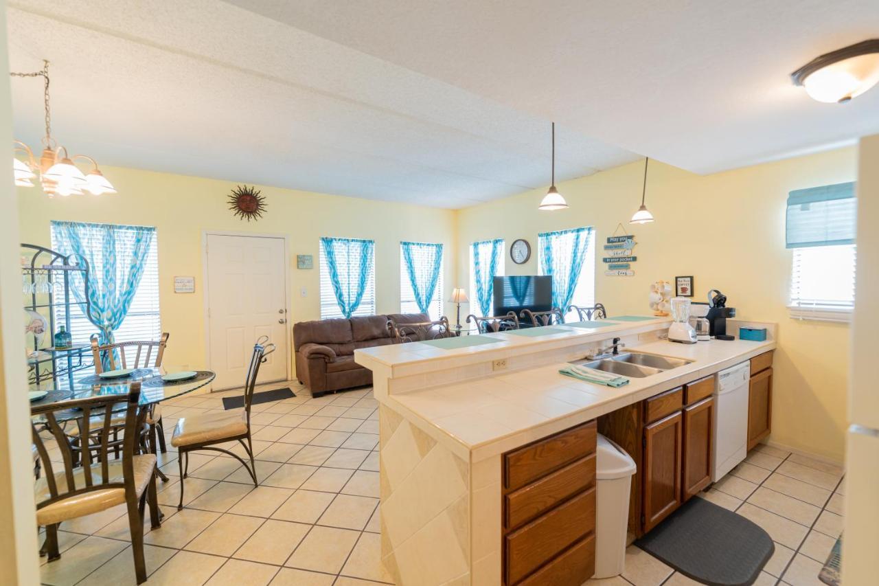 Affordable Spi Family Condo - Walking Distance To The Beach, Sleeps 6, Third Floor, 2025 Traveler Award South Padre Island Ngoại thất bức ảnh